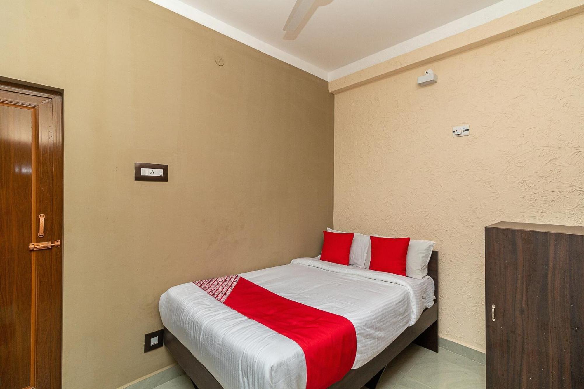 Oyo Green Hills Villa Kuttālam Exterior foto
