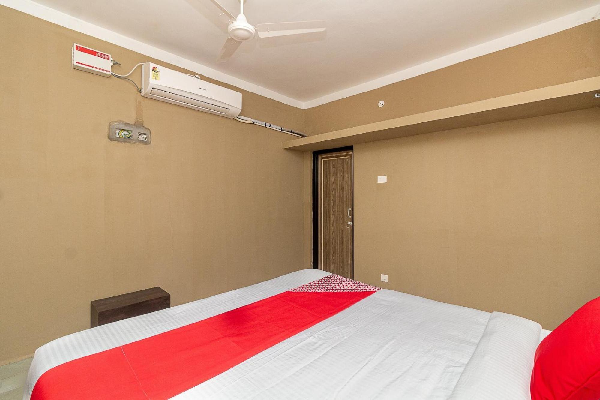 Oyo Green Hills Villa Kuttālam Exterior foto
